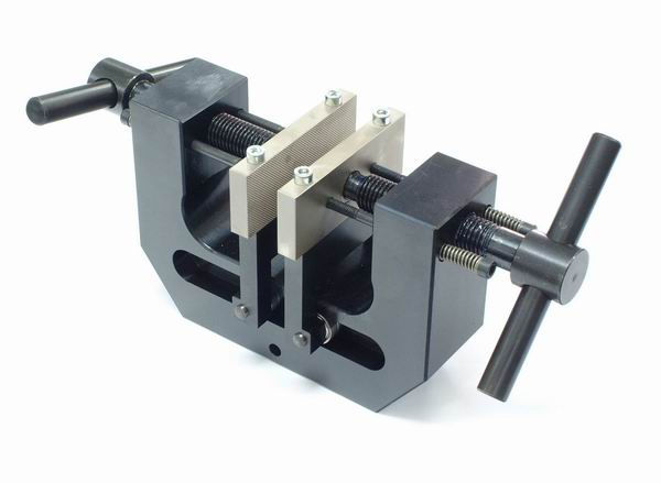 20kN Vise Grips for Extra Tall + Wide