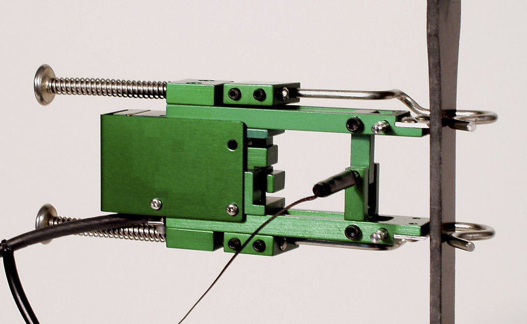 3500 - Axial Extensometer